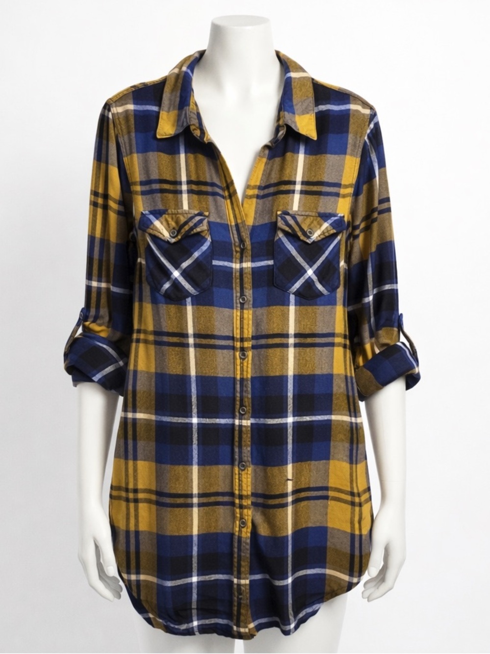 Plaid Tunic Button up Shirt. Long sleeves can be folded up into 3/4